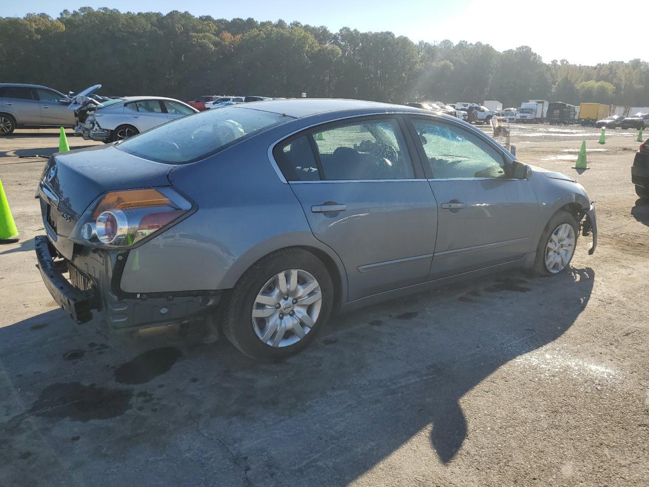2012 Nissan Altima Base - Фото 3