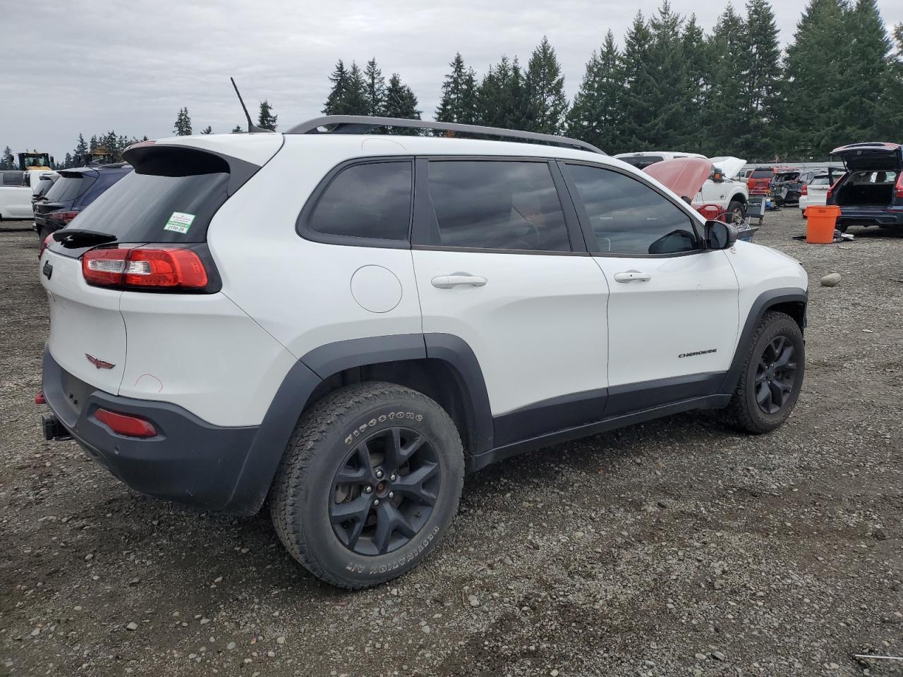 2017 Jeep Cherokee Trailhawk - Image 3