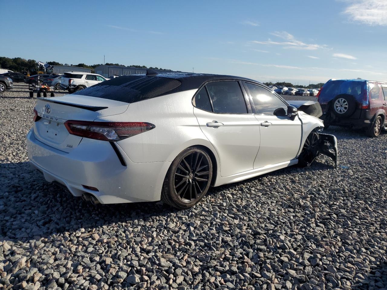 2022 Toyota Camry Xse - Фото 3