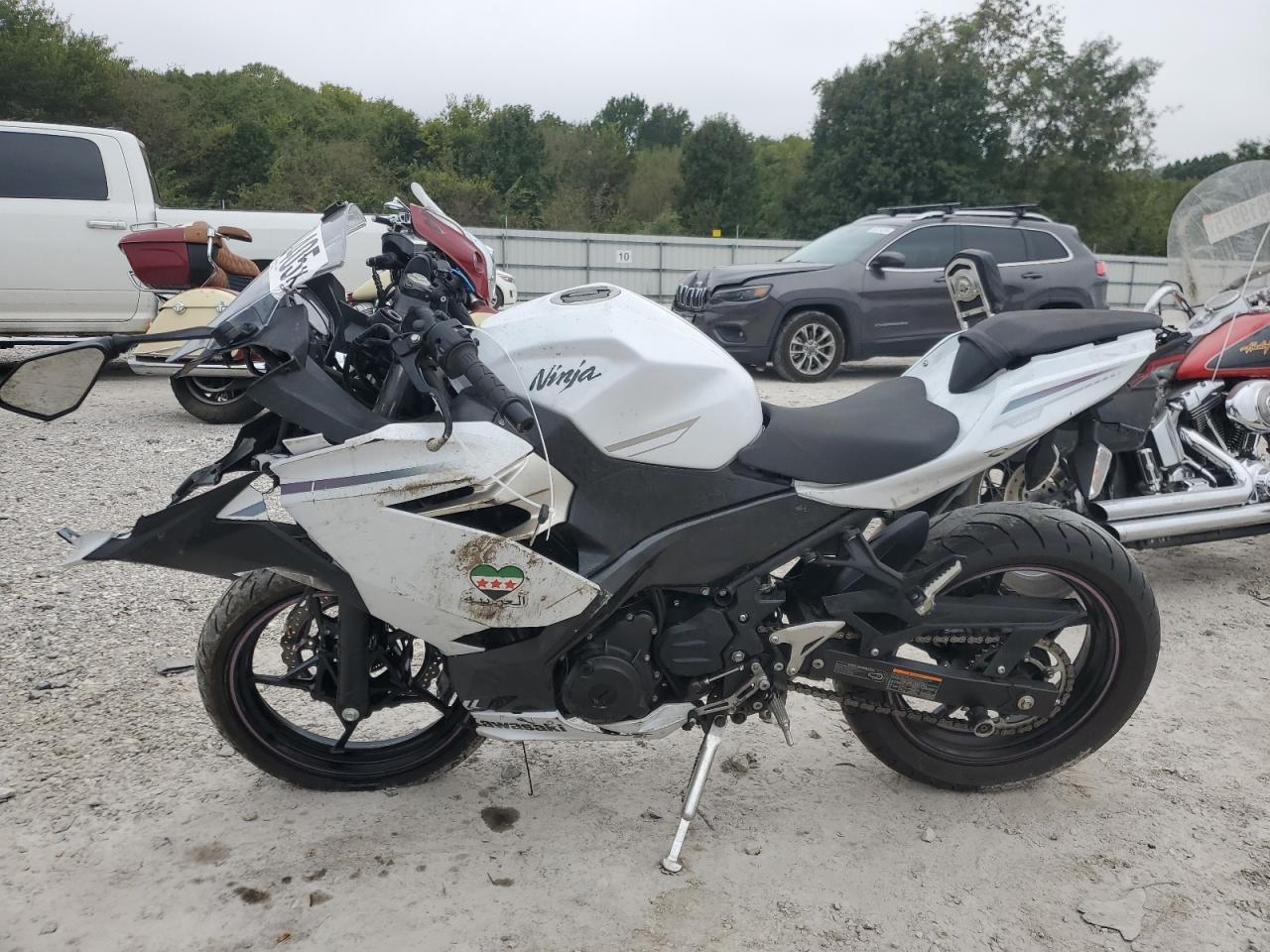 2023 Kawasaki Ex400 - Фото 3