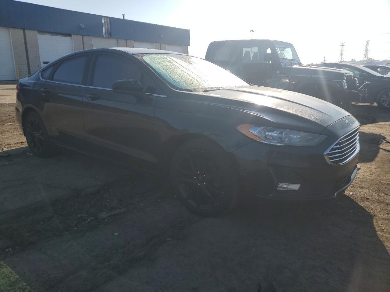 2019 Ford Fusion Se - Фото 4