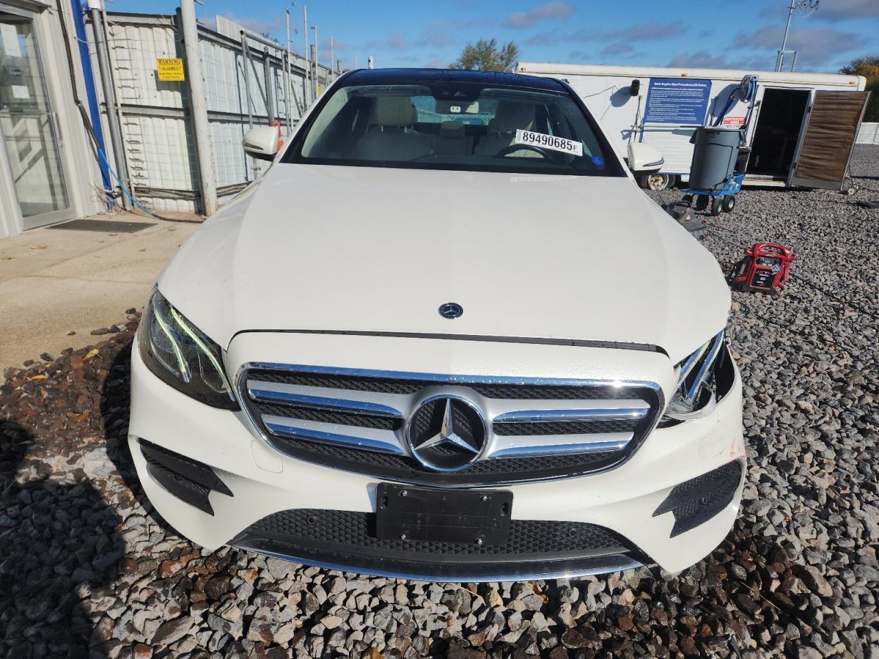 2018 Mercedes-Benz E 300 4Matic - Фото 5