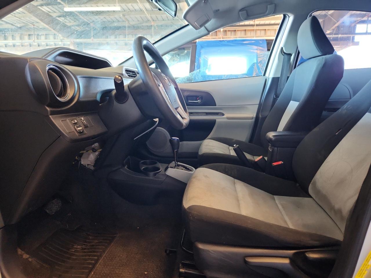 2012 Toyota Prius C - Image 7