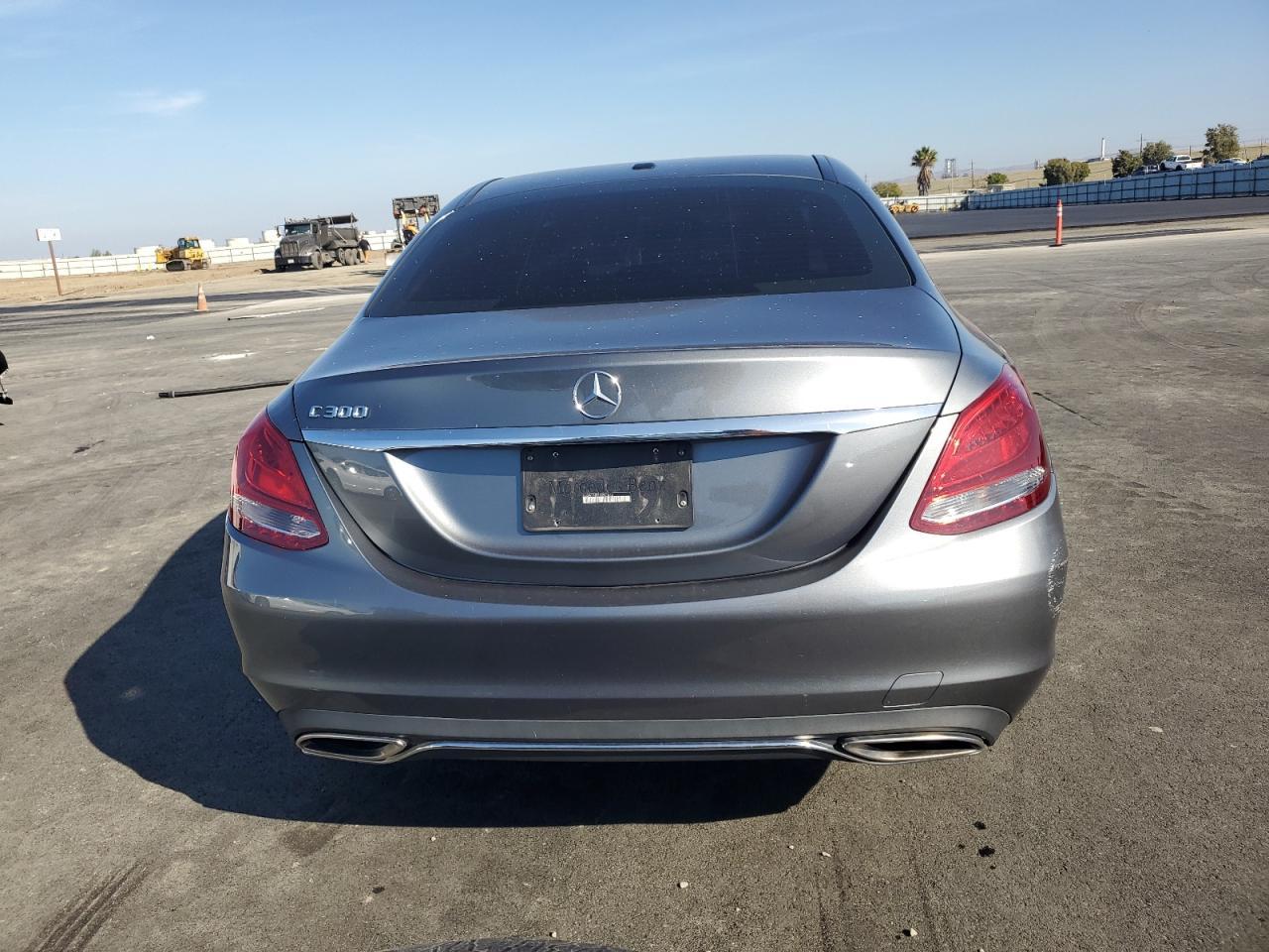2018 Mercedes-Benz C 300 - Image 6