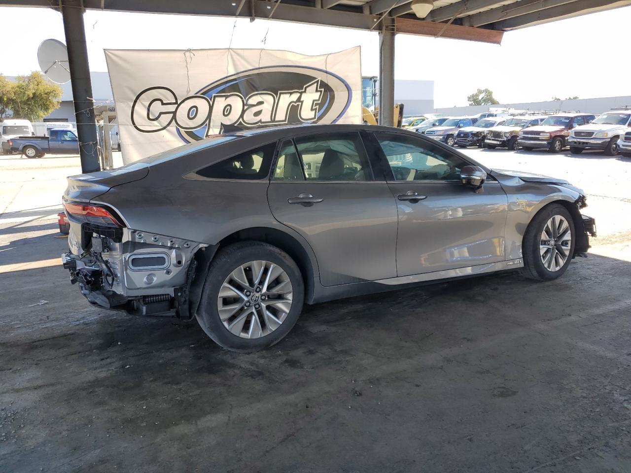 2023 Toyota Mirai Xle - Image 3