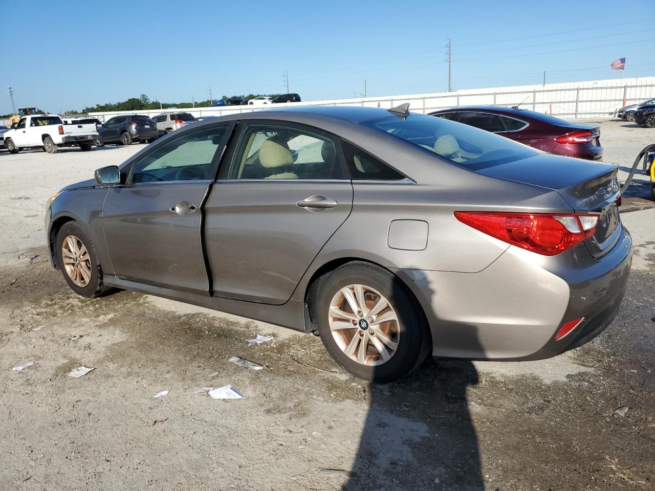 2014 Hyundai Sonata Gls - Фото 2