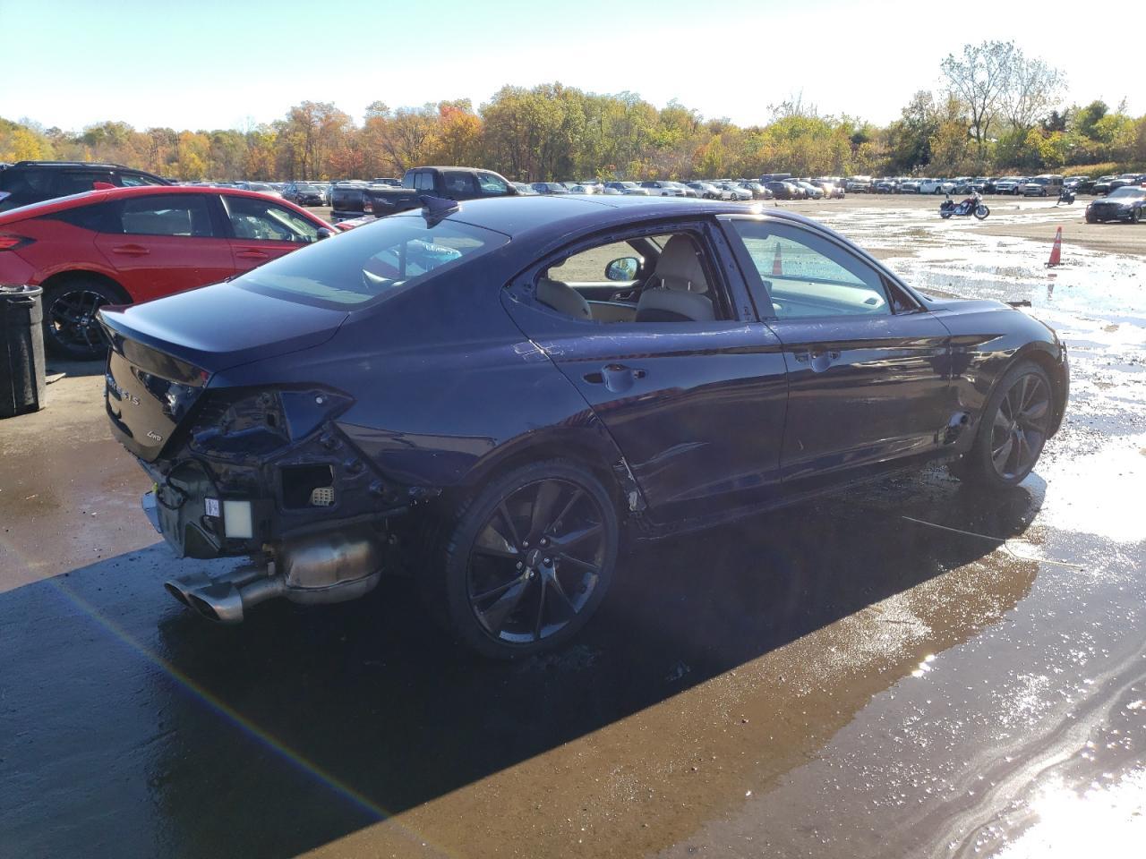 2023 Genesis G70 Base - Image 3