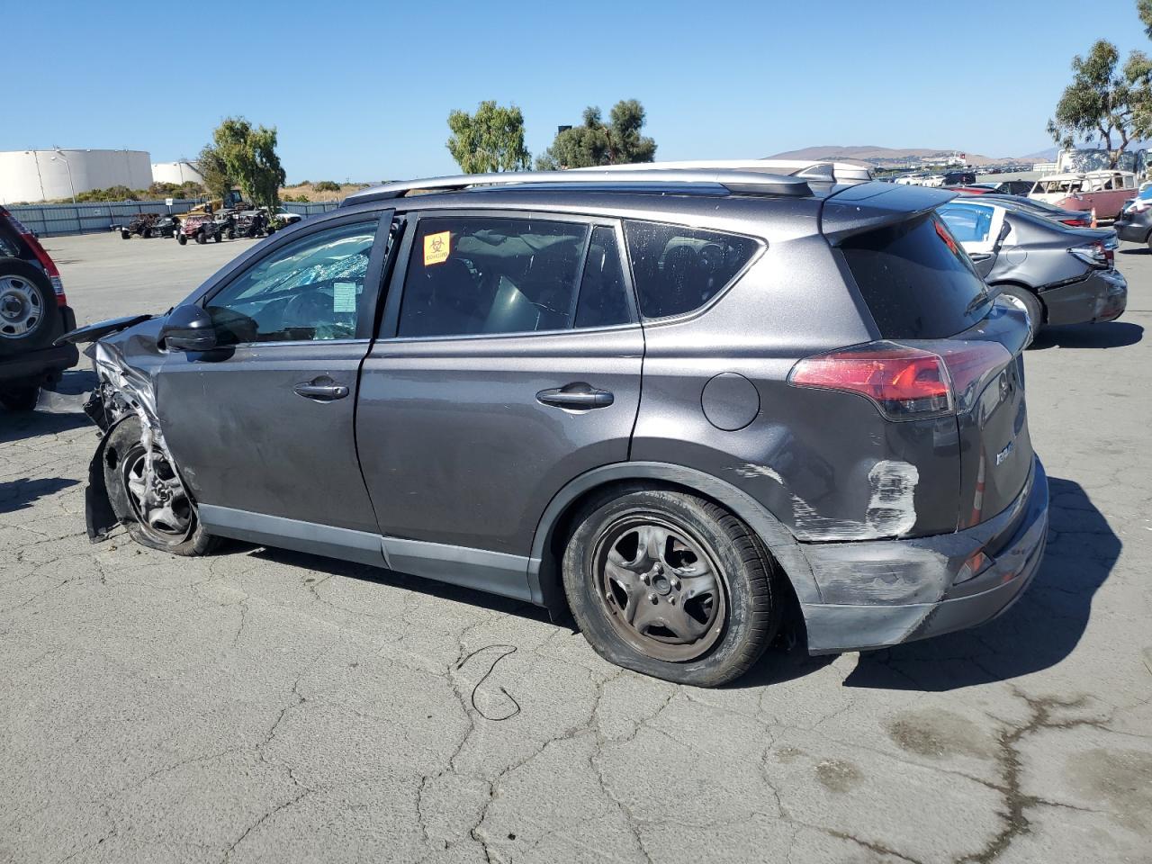 2017 Toyota Rav4 Le - Фото 2