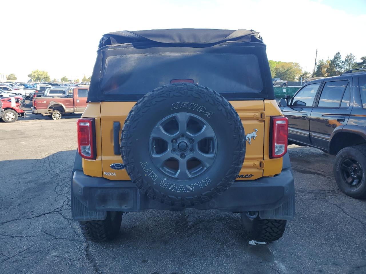 2022 Ford Bronco Base - Image 6