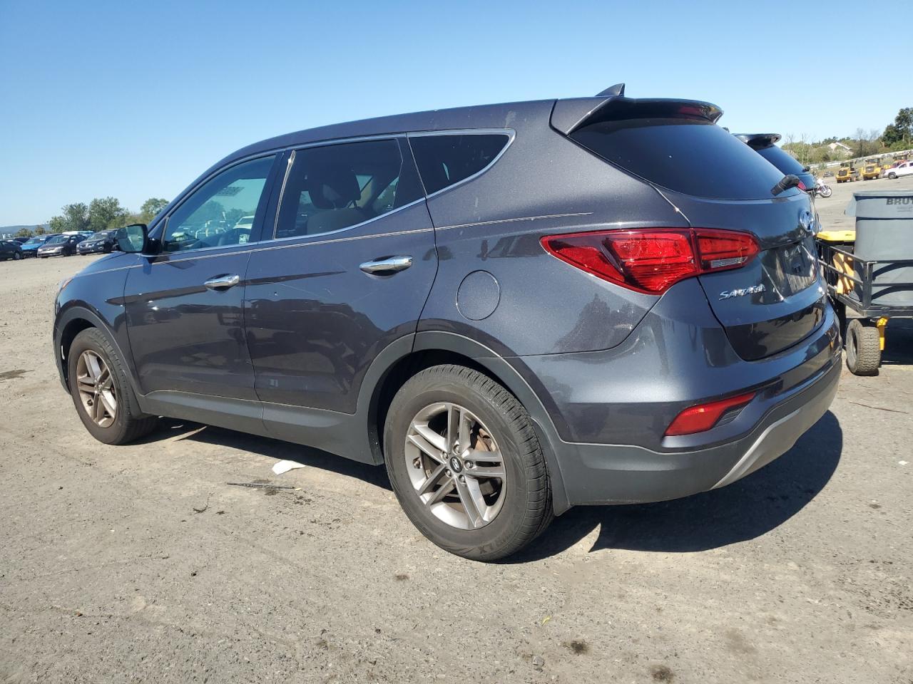 2017 Hyundai Santa Fe Sport - Image 2