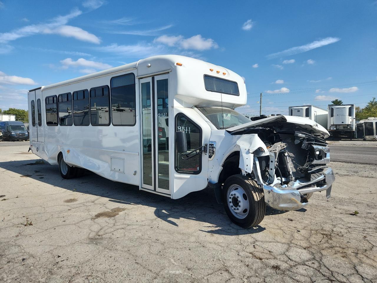 2022 Ford F550 Super Duty - Фото 4
