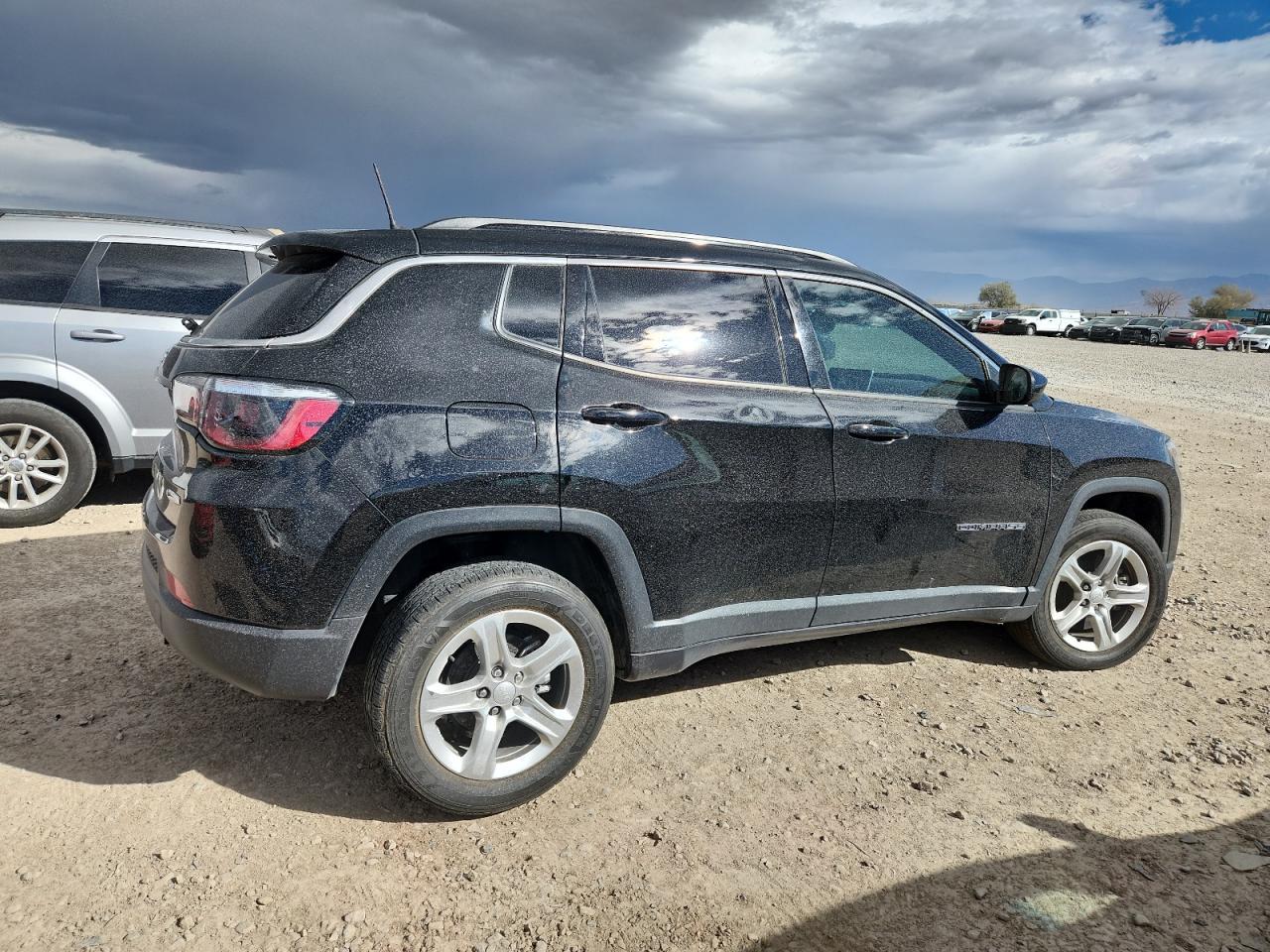2023 Jeep Compass Latitude - Фото 3