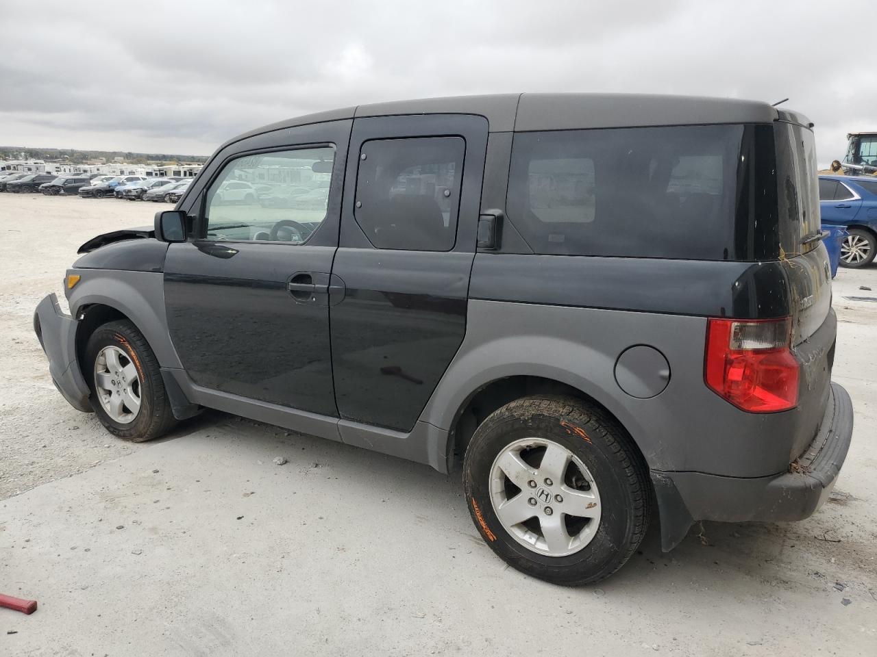 2004 Honda Element Ex - Image 2