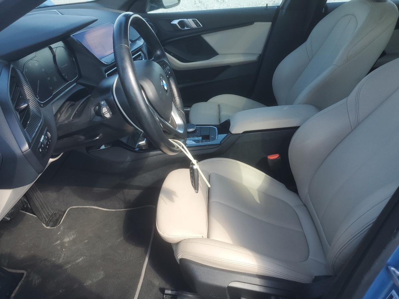 2021 BMW 228Xi - Фото 7