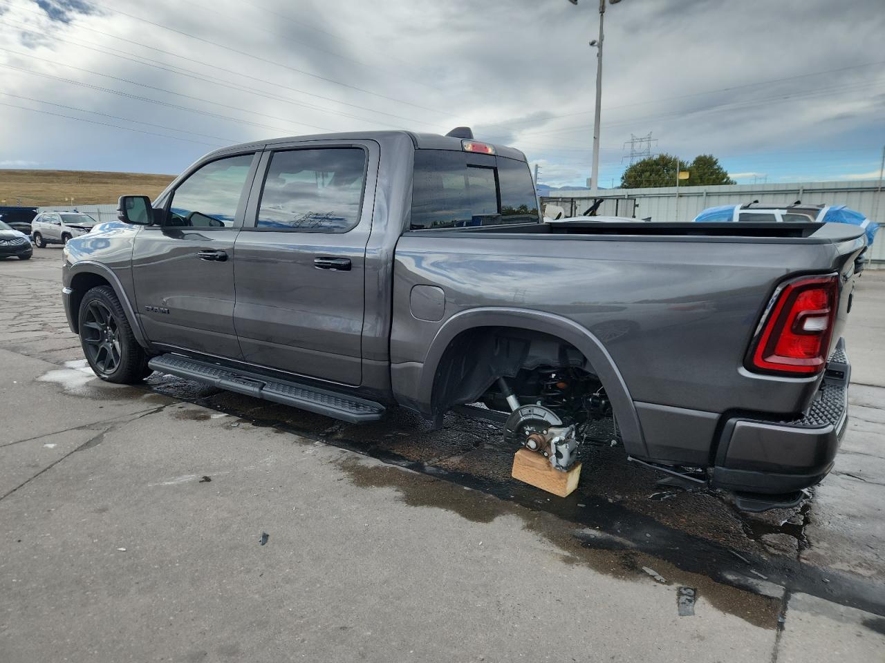 2025 Ram 1500 Laramie - Фото 2