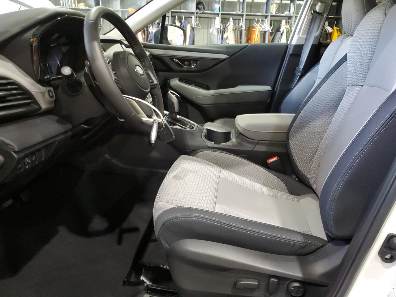 2025 Subaru Outback Premium - Фото 7