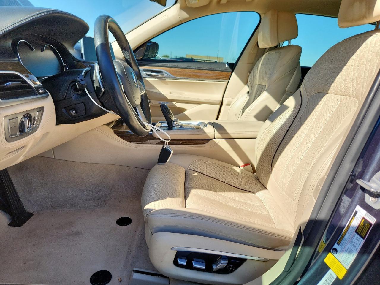 2016 BMW 740 I - Image 7