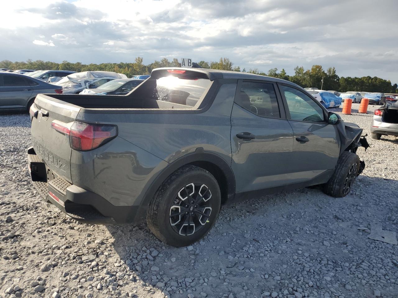 2024 Hyundai Santa Cruz Sel - Image 3