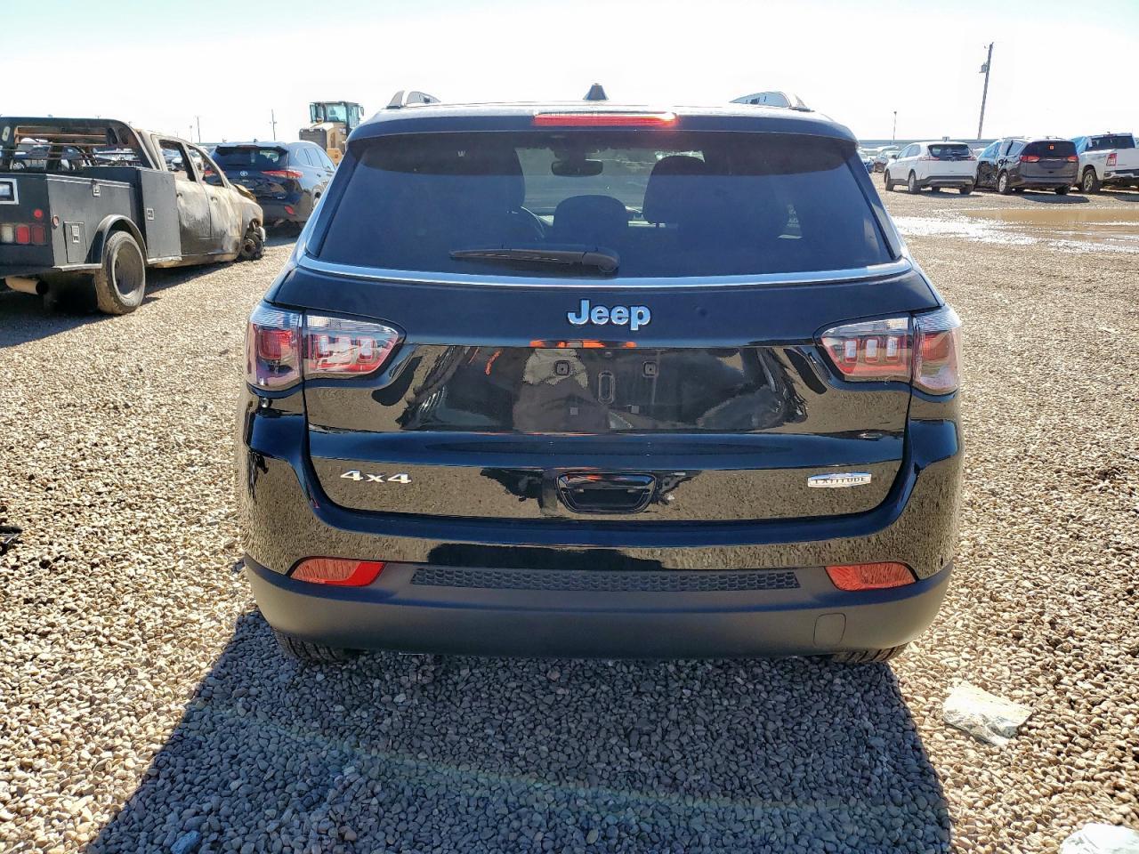 2025 Jeep Compass Latitude - Image 6