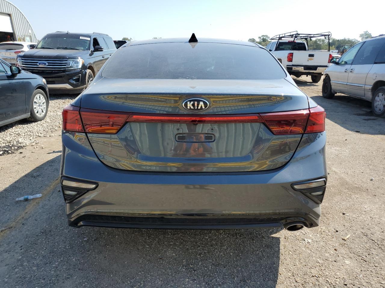 2021 Kia Forte Fe - Фото 6