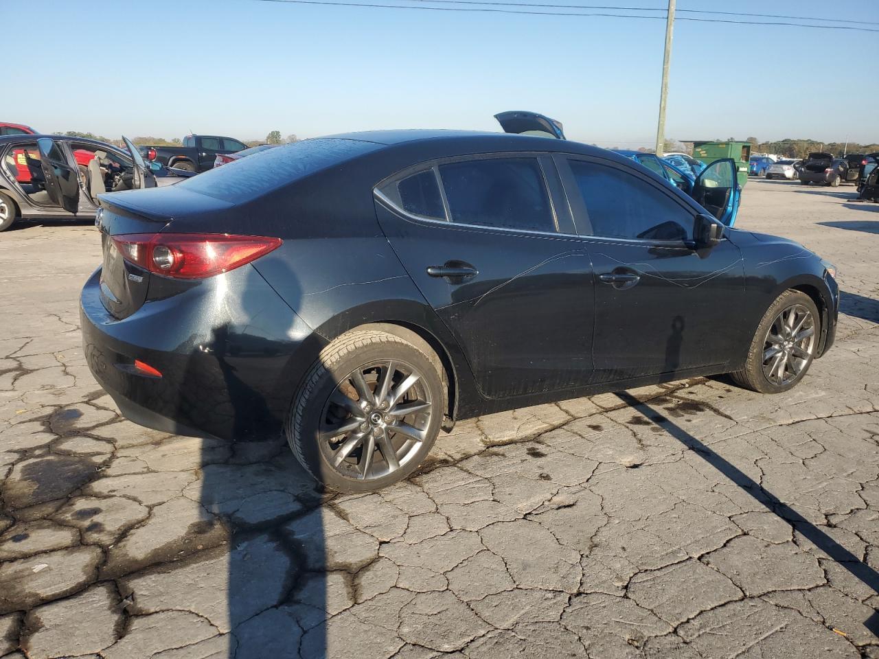 2018 Mazda 3 Touring - Image 3