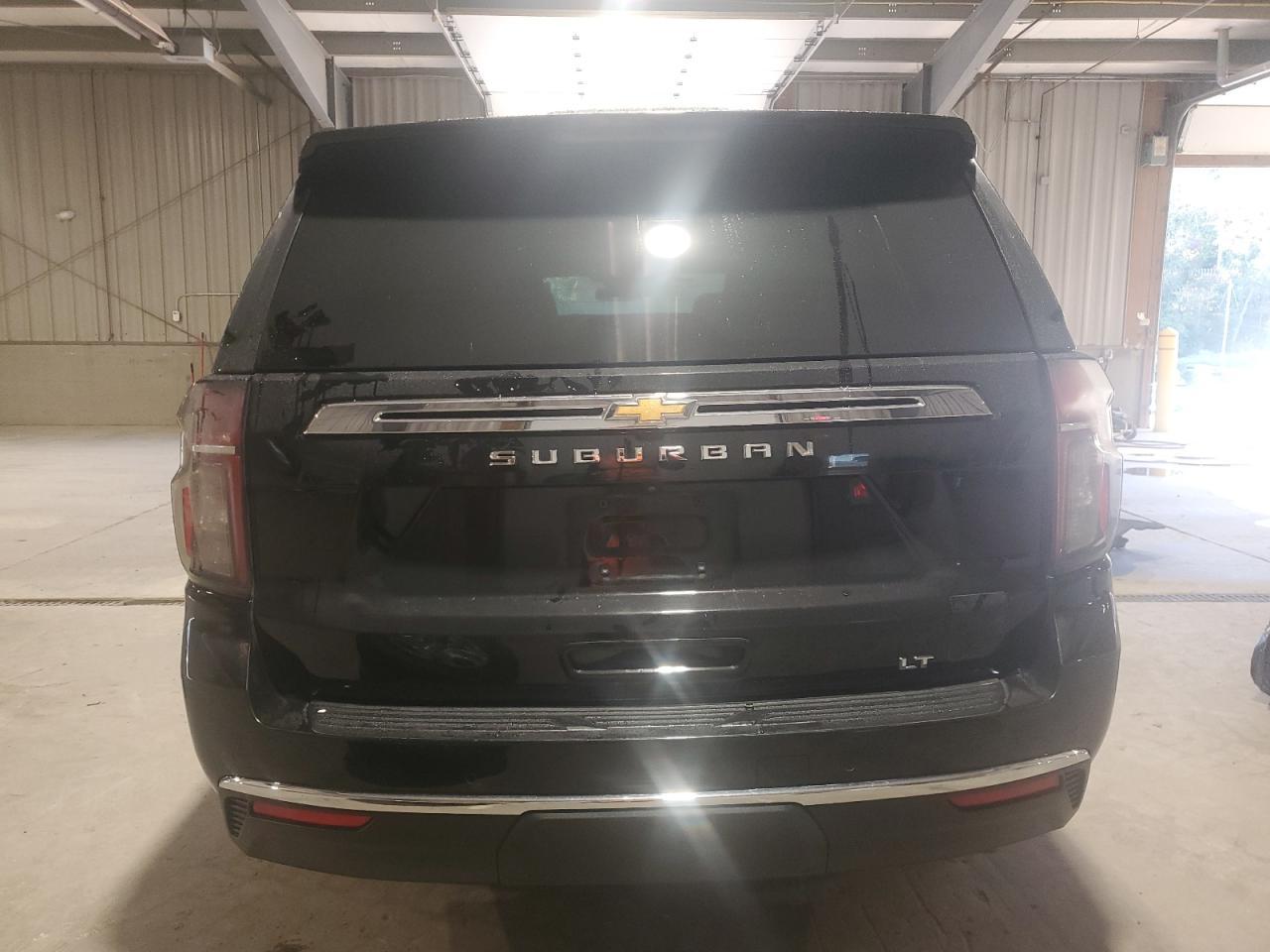2023 Chevrolet Suburban K1500 Lt - Image 6
