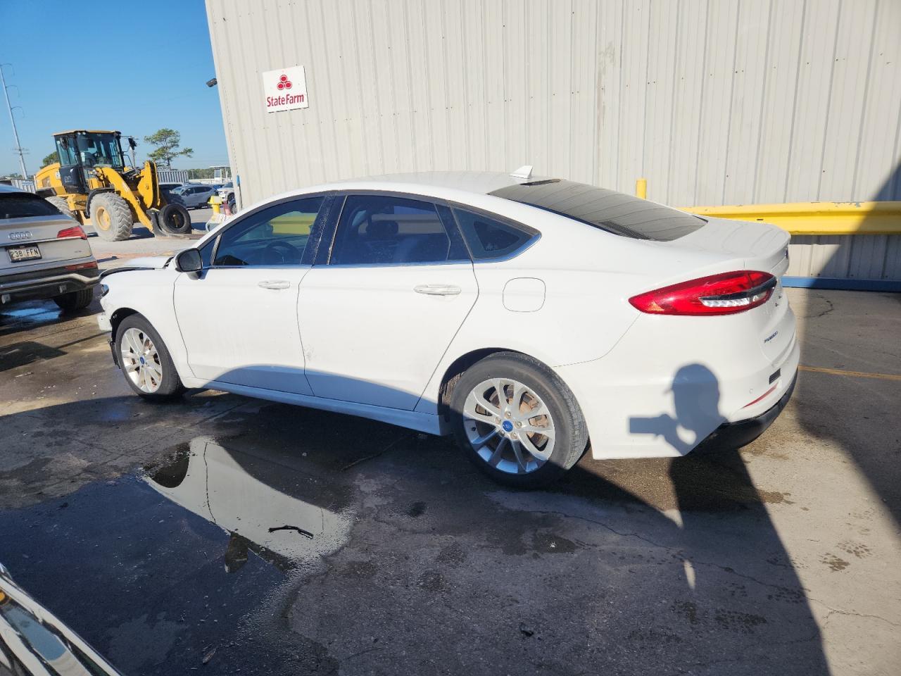 2019 Ford Fusion Se - Image 2