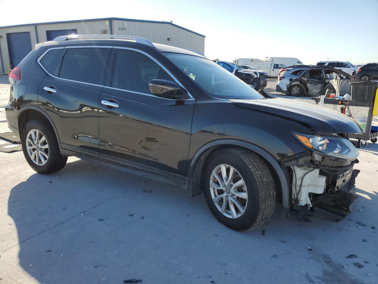 2019 Nissan Rogue S - Фото 4