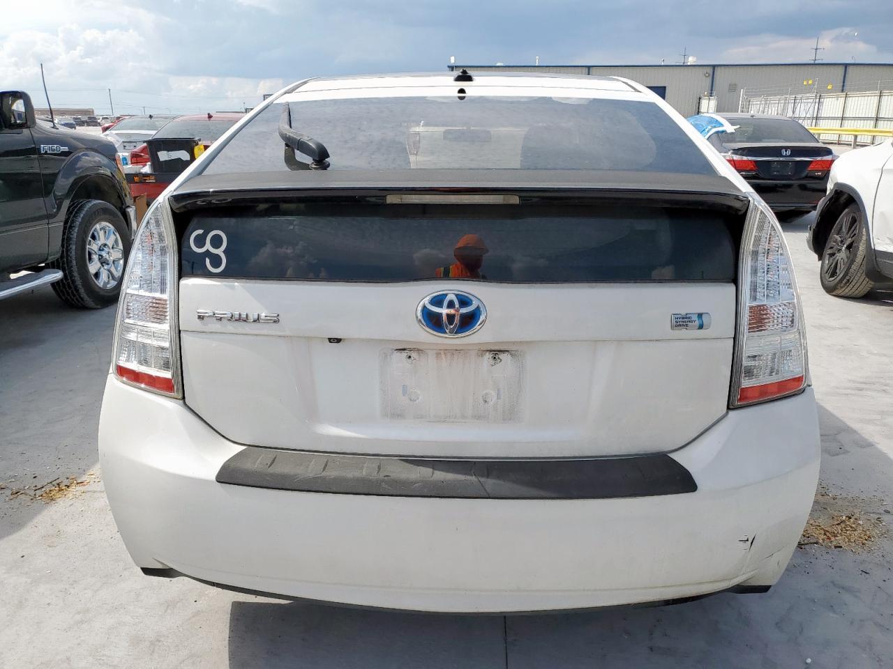 2010 Toyota Prius - Фото 6