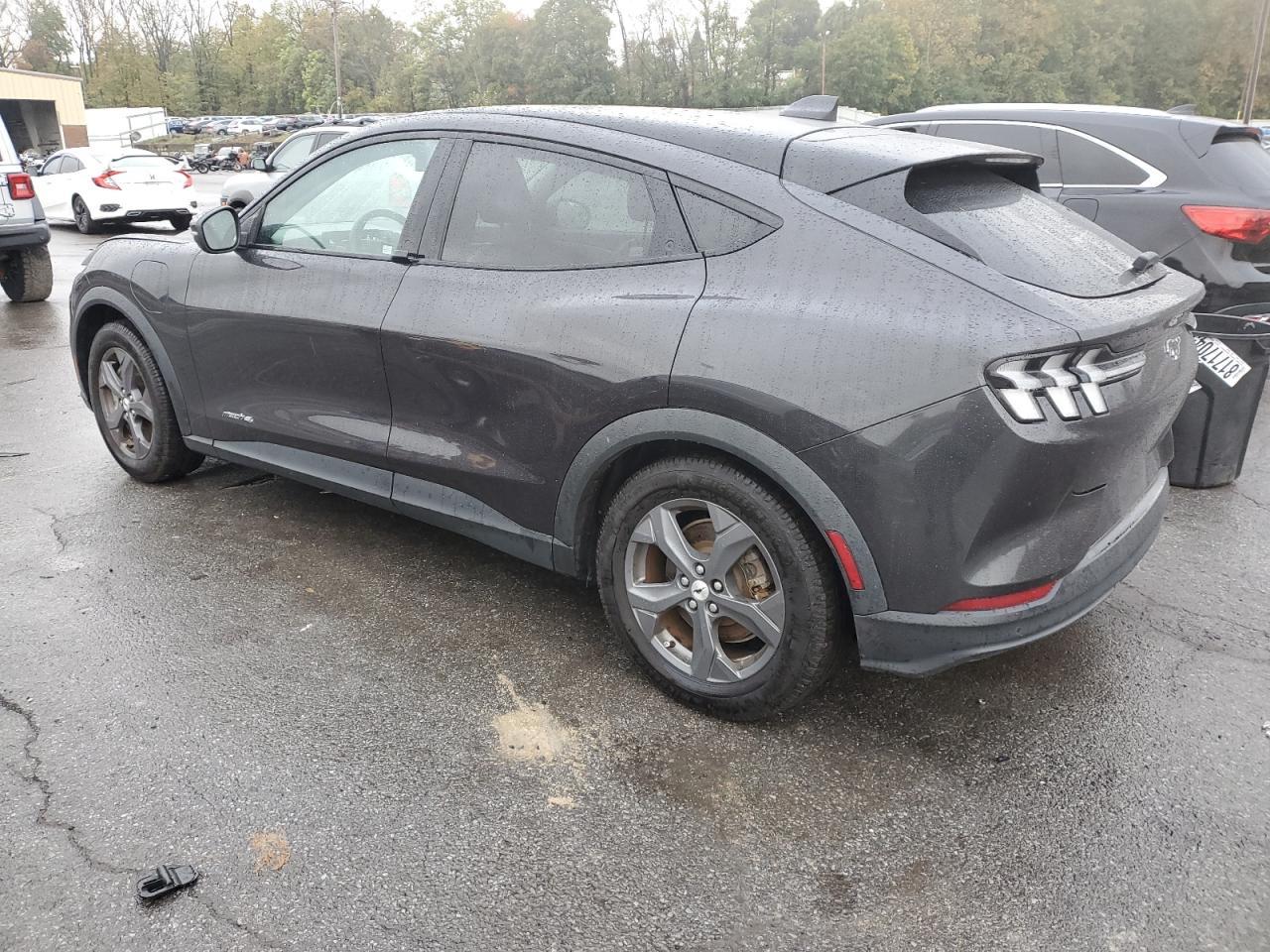 2022 Ford Mustang Mach-E Select - Фото 2