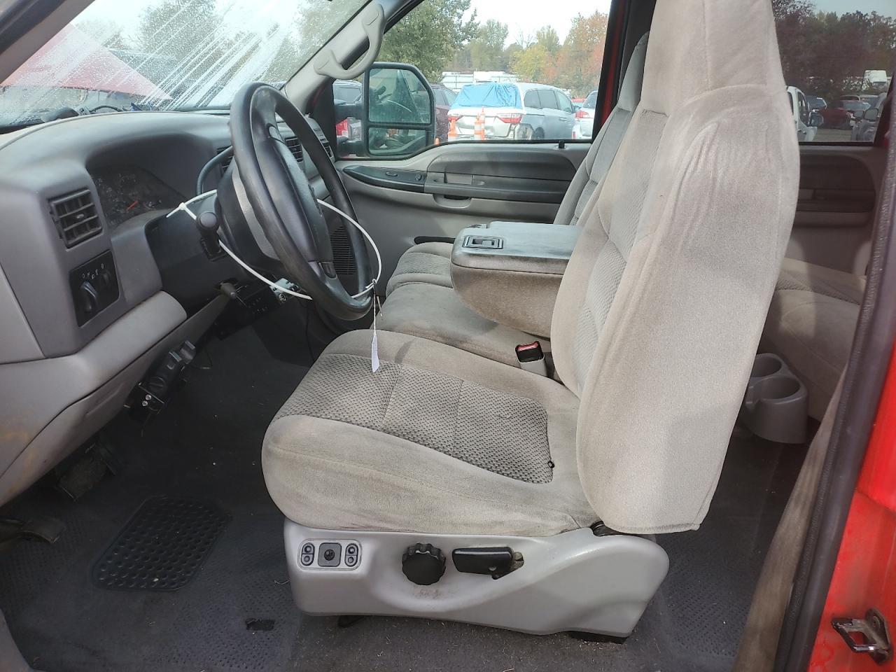 2001 Ford F250 Super Duty - Image 7