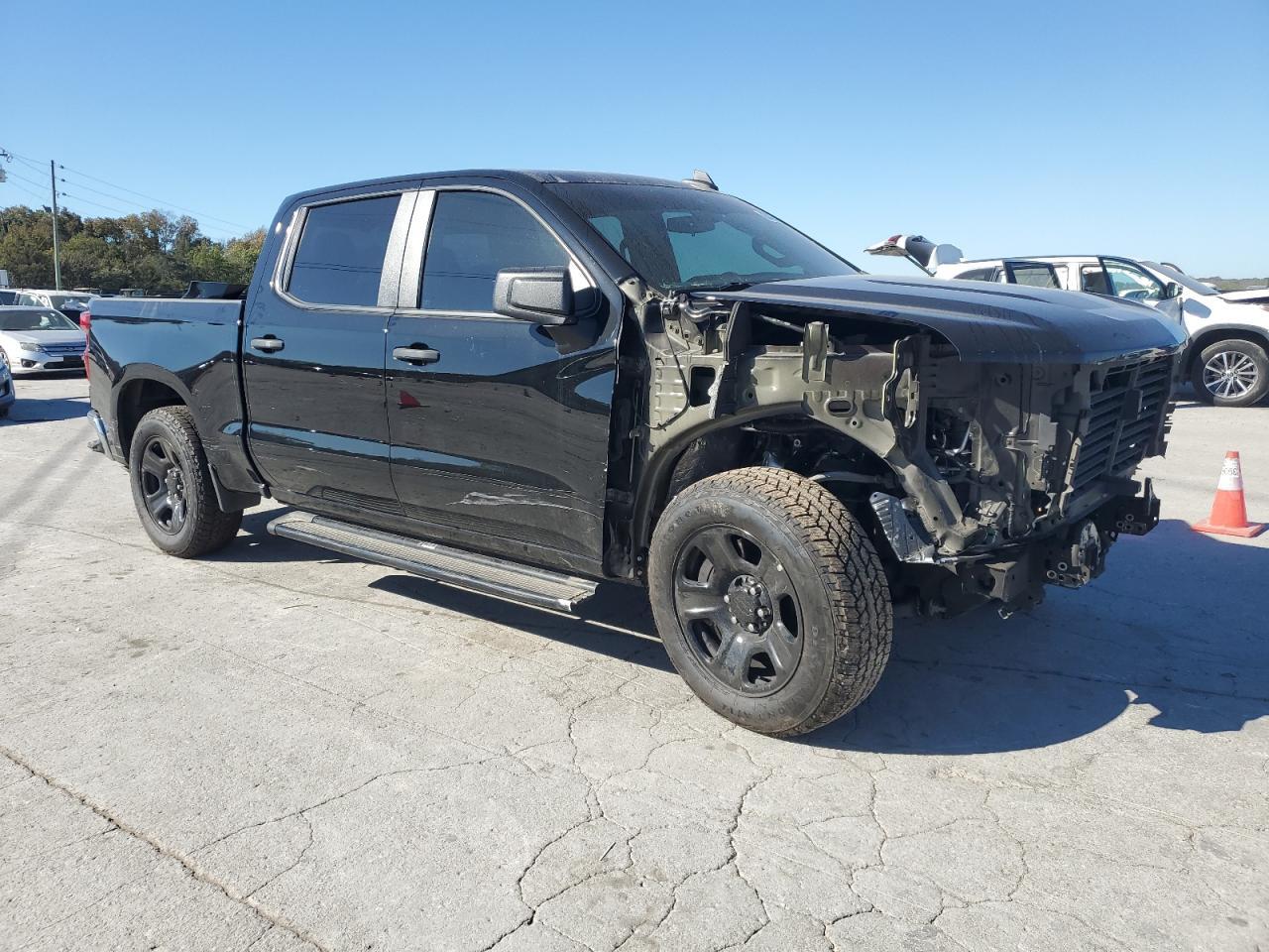 2023 Chevrolet Silverado K1500 - Image 4