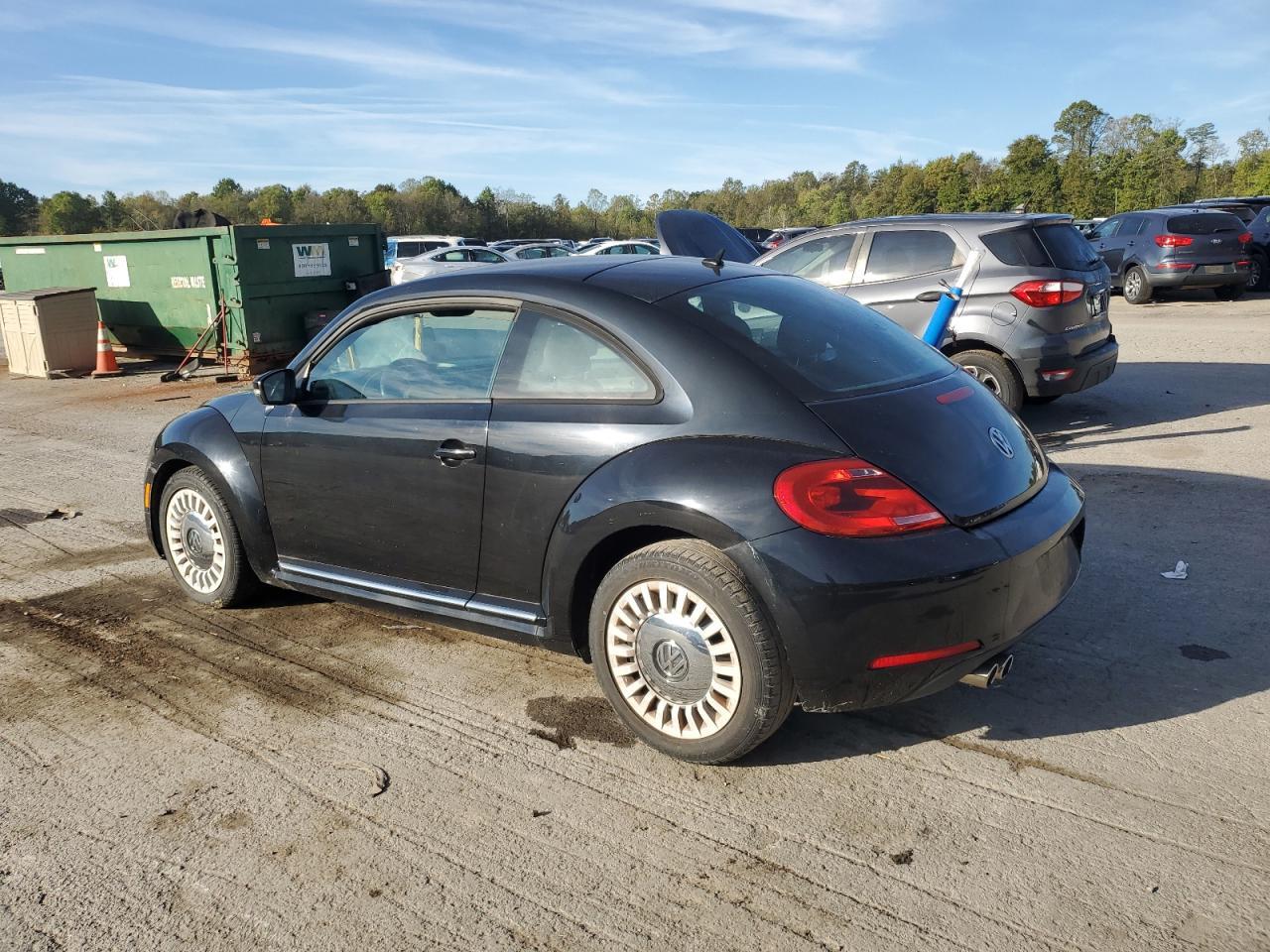 2013 Volkswagen Beetle - Image 2