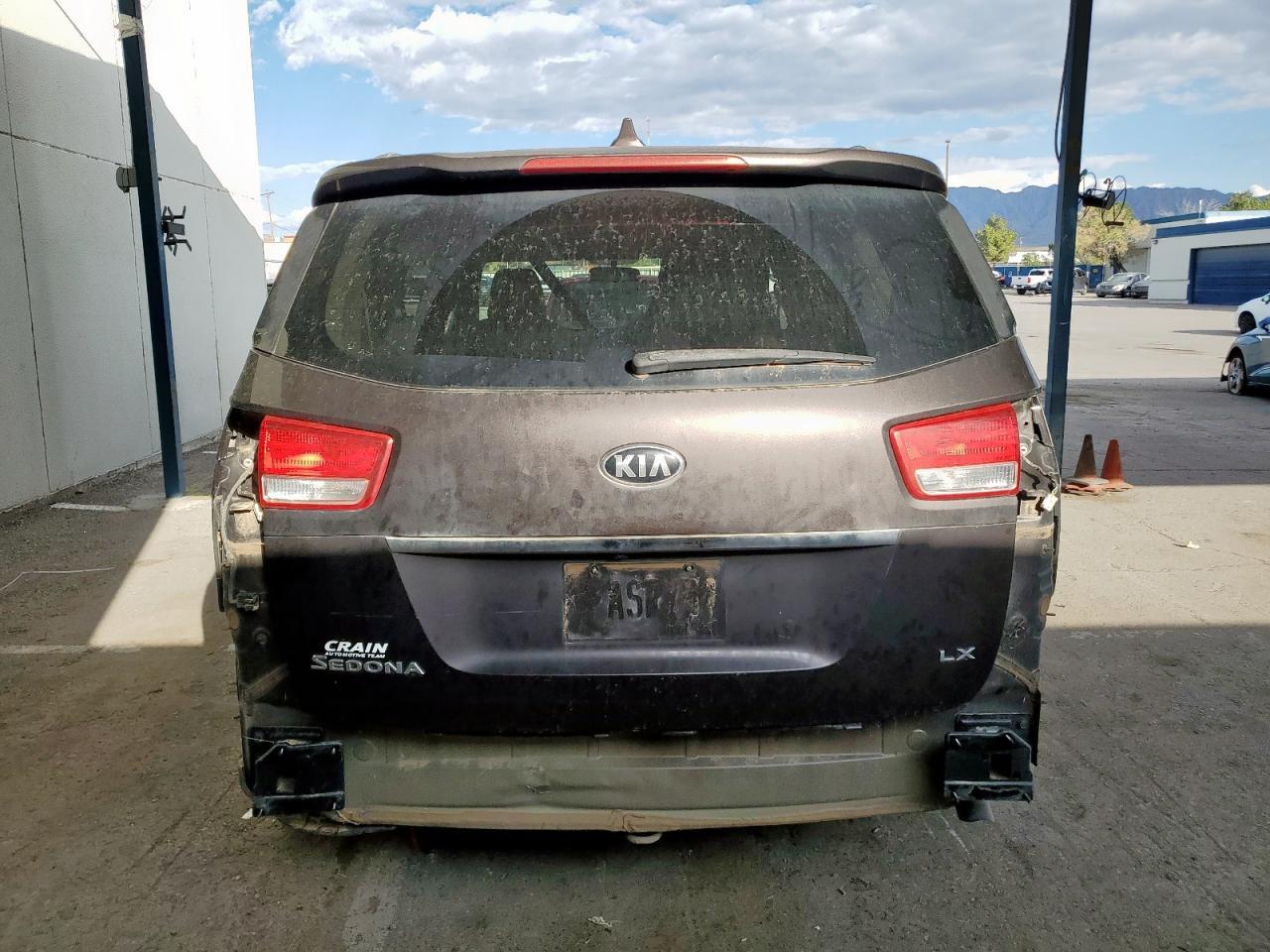 2016 Kia Sedona Lx - Фото 6