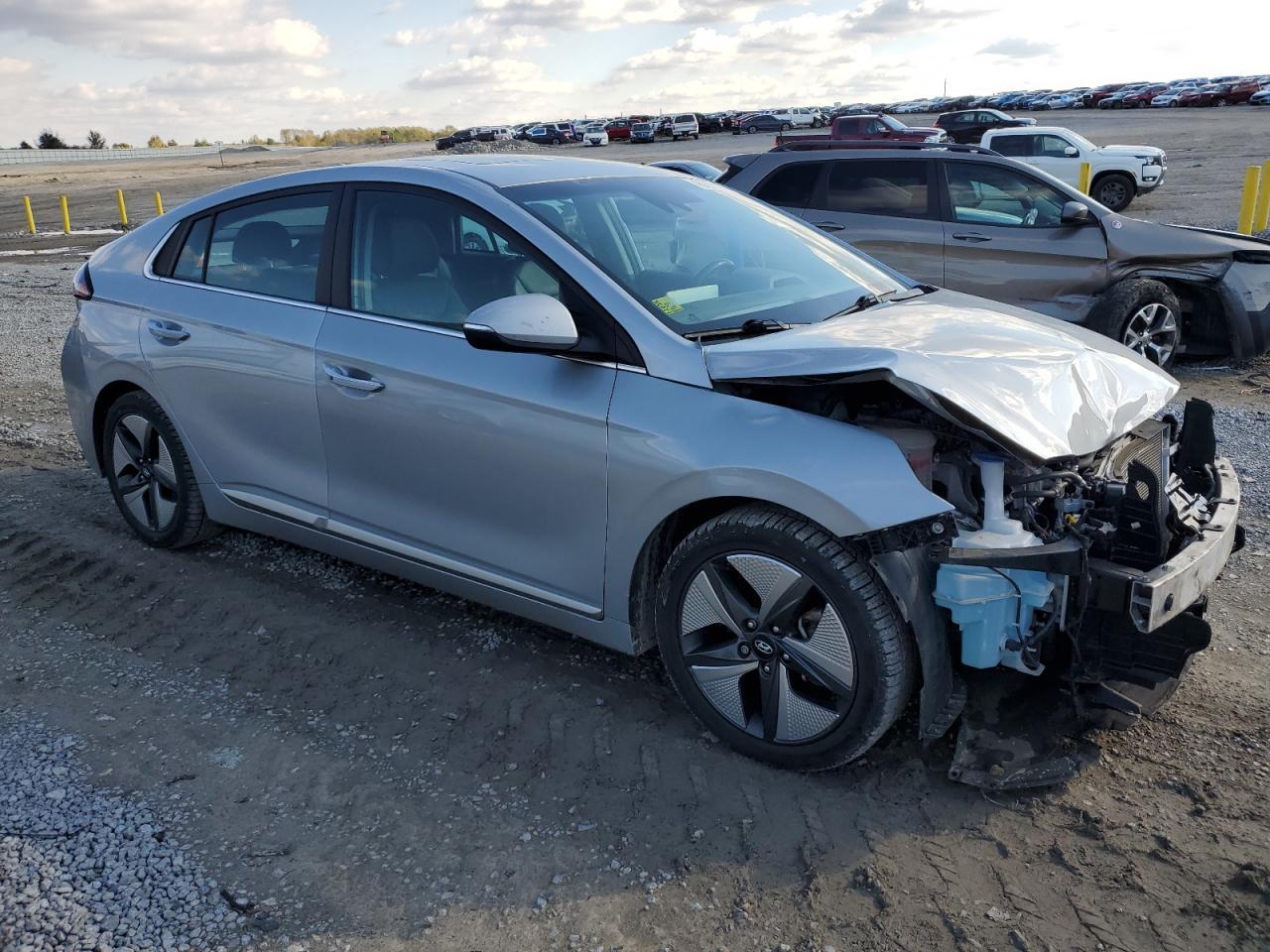 2022 Hyundai Ioniq Limited - Фото 4