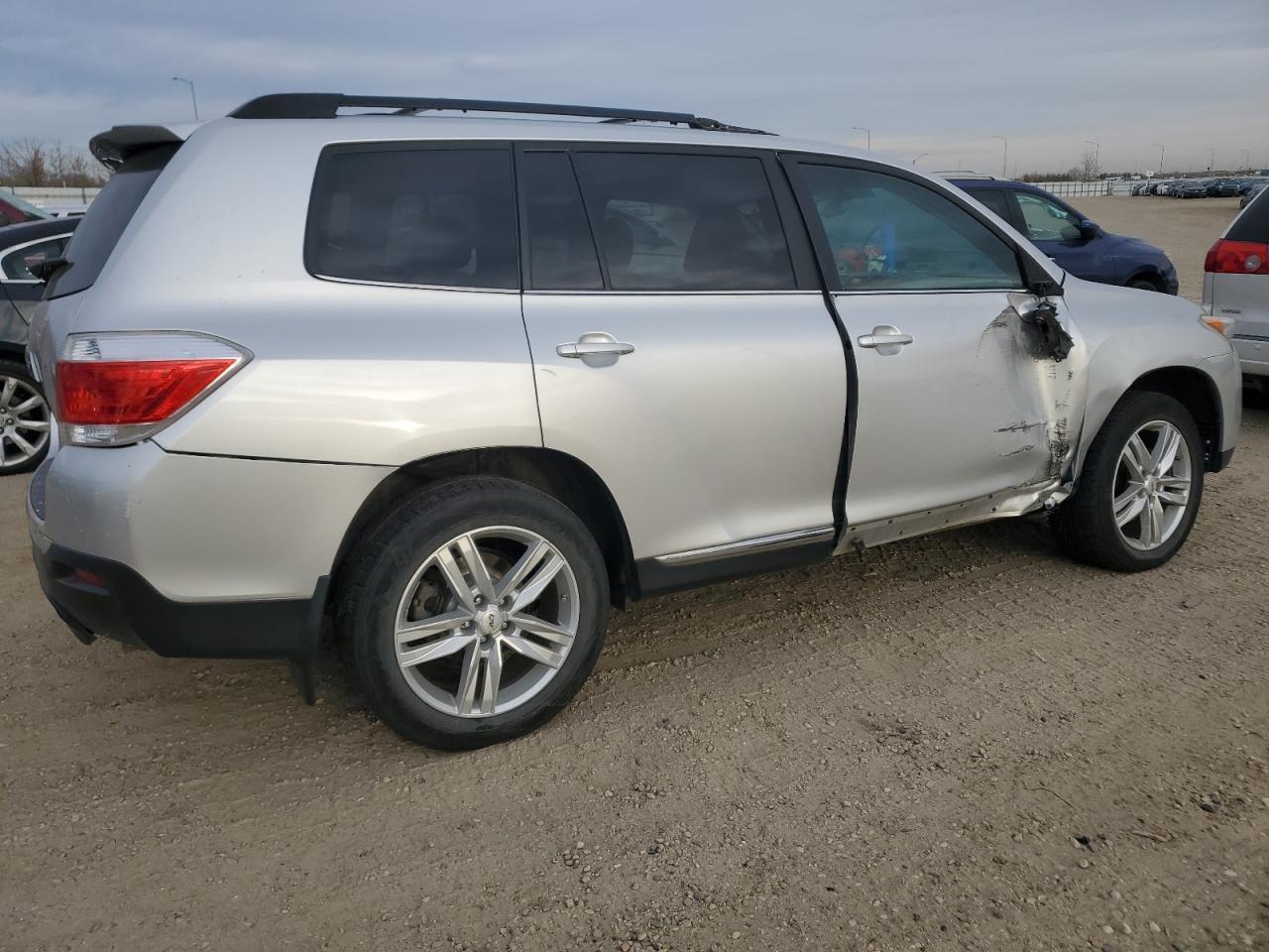 2011 Toyota Highlander Base - Image 3