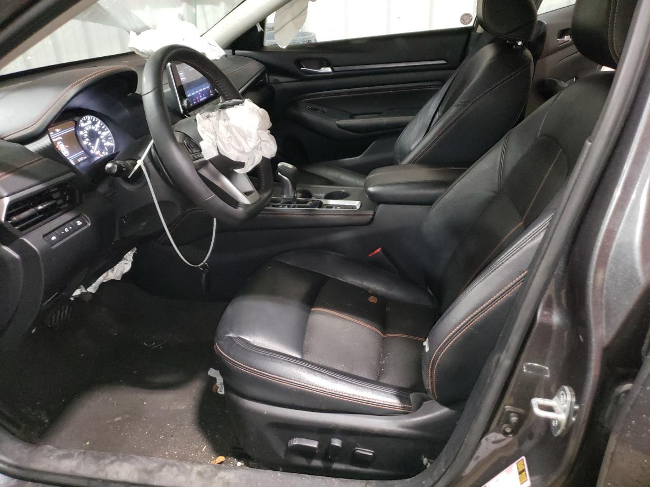2022 Nissan Altima Sr - Image 7