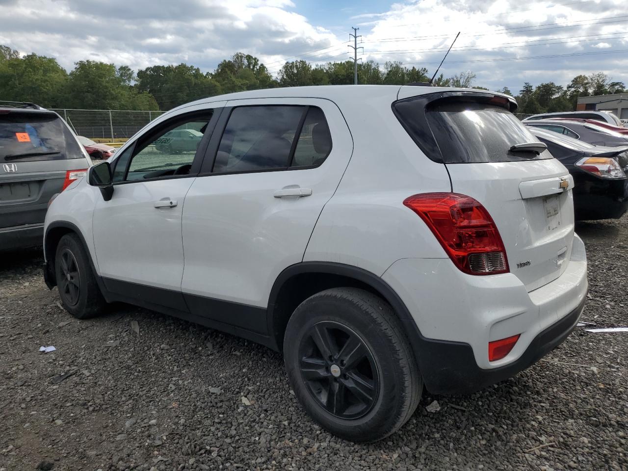 2020 Chevrolet Trax Ls - Image 2
