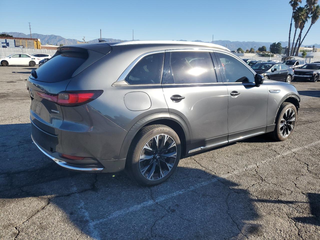 2024 Mazda Cx-90 Premium - Image 3