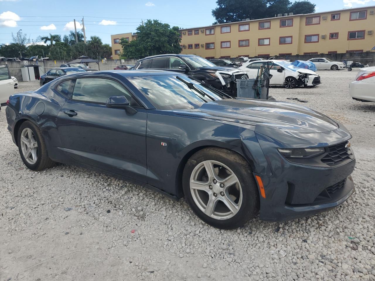 2019 Chevrolet Camaro Ls - Фото 4