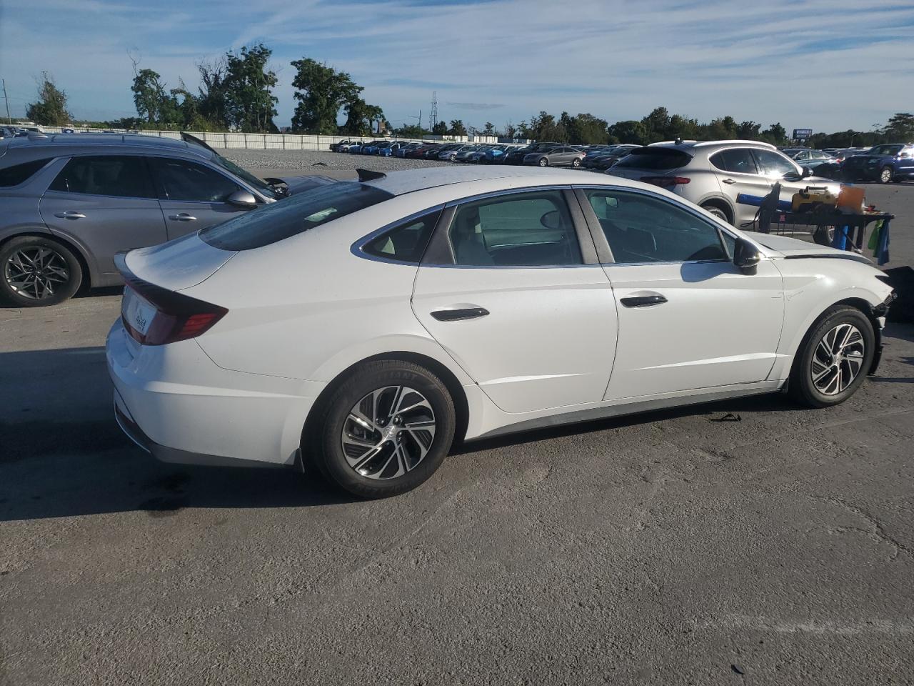 2021 Hyundai Sonata Hybrid - Фото 3