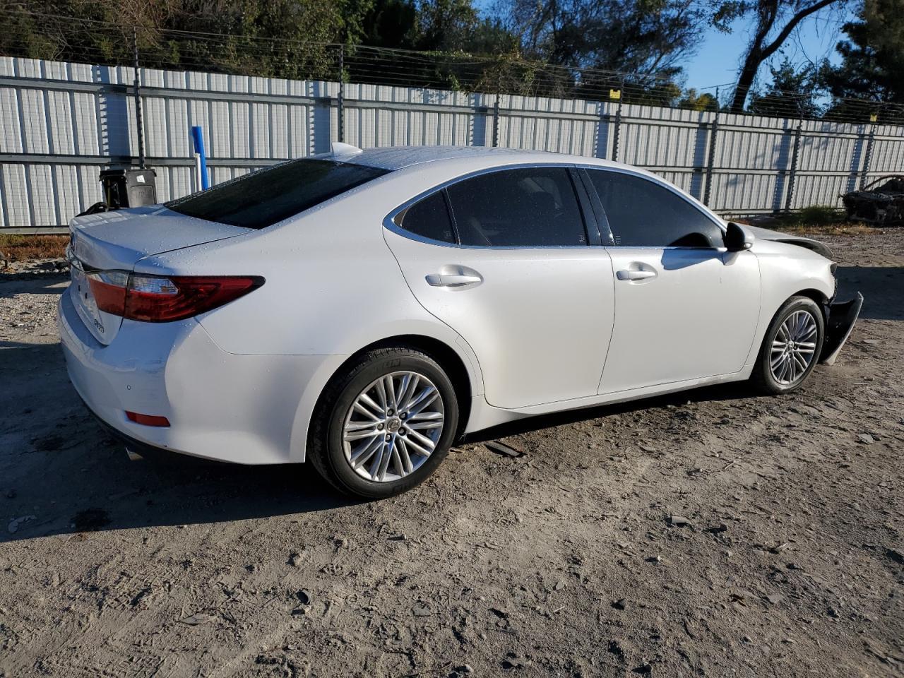 2015 Lexus Es 350 - Фото 3