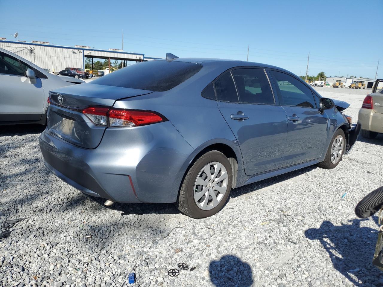 2022 Toyota Corolla Le - Фото 3