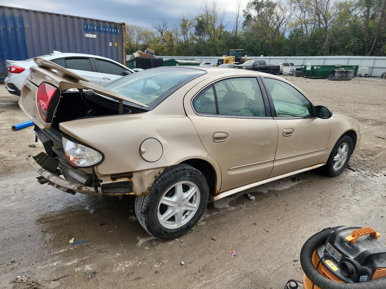 2003 Oldsmobile Alero Gl - Image 3