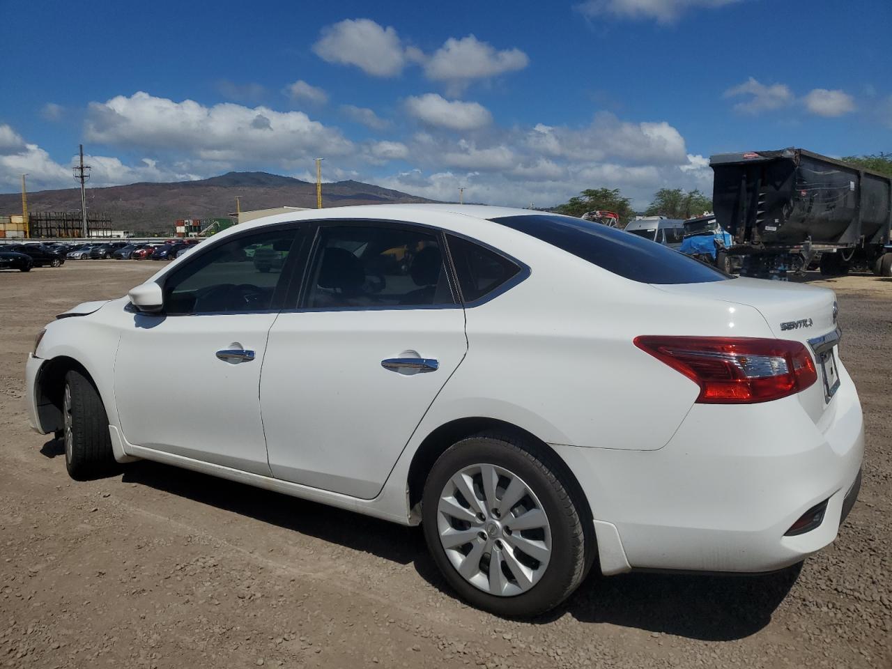2018 Nissan Sentra S - Фото 2
