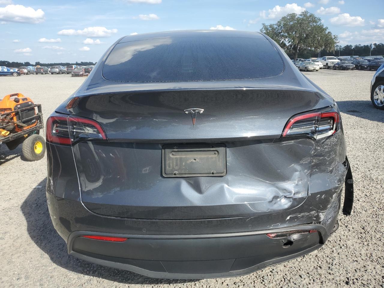 2022 Tesla Model Y - Image 6