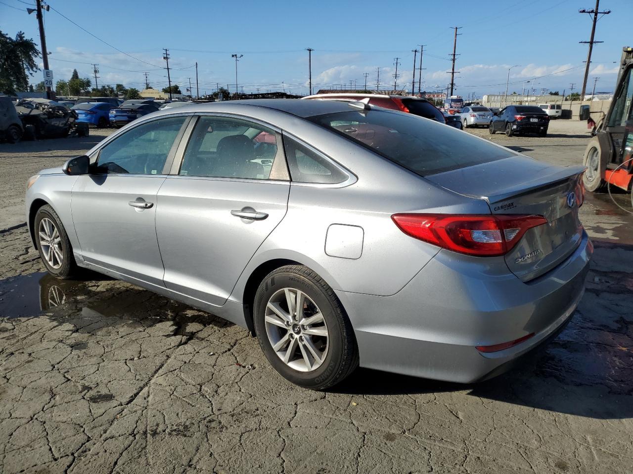 2016 Hyundai Sonata Se - Фото 2