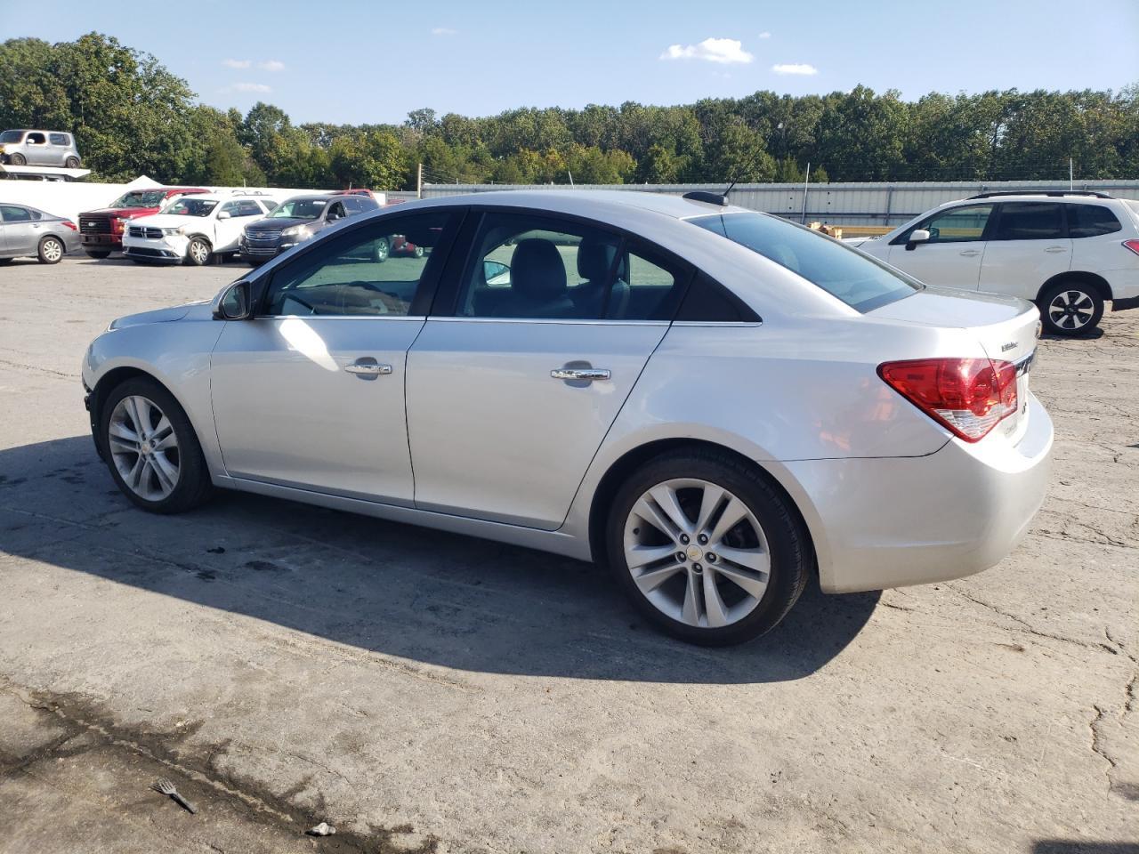 2016 Chevrolet Cruze Limited Ltz - Image 2