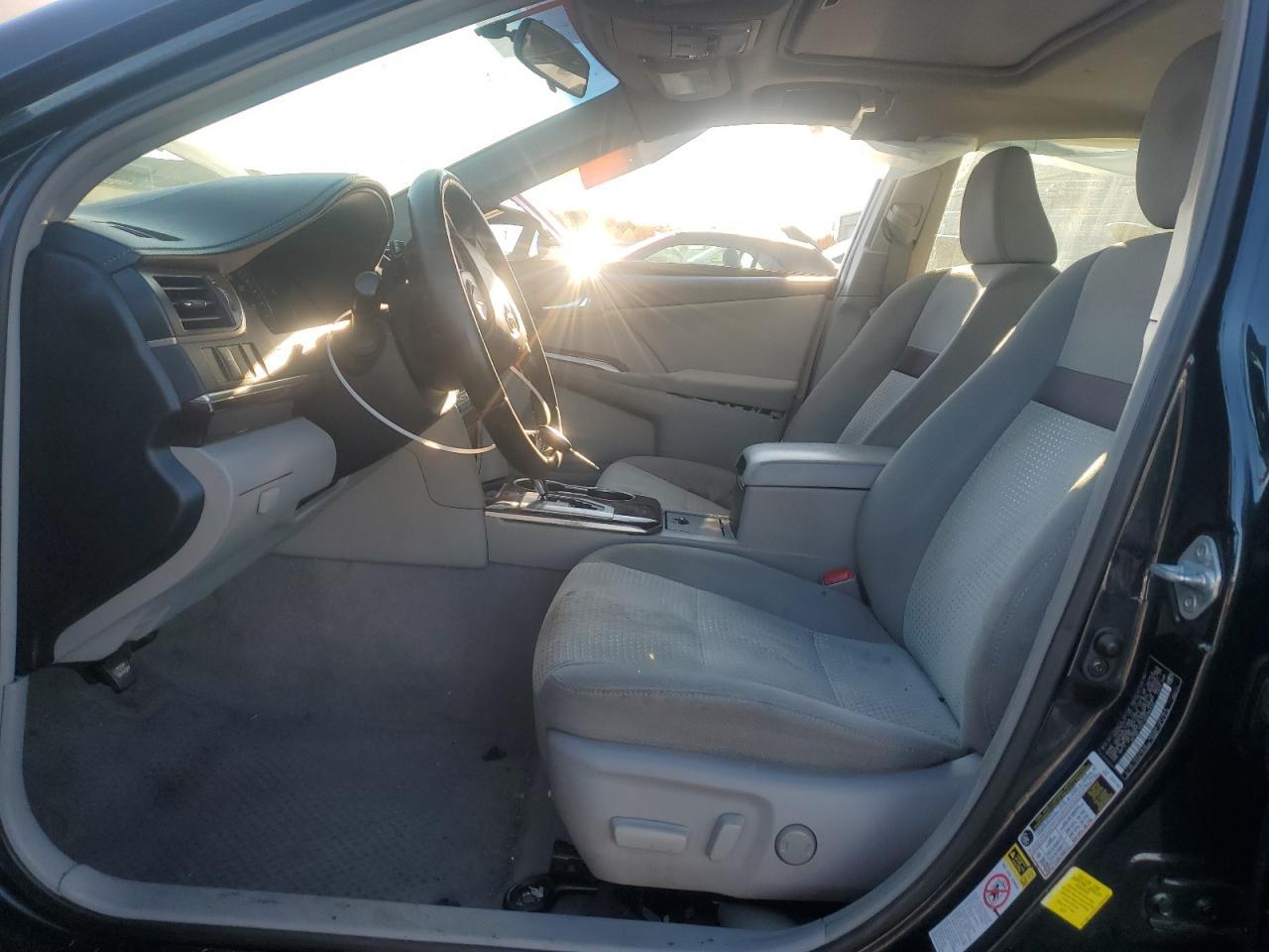2012 Toyota Camry - Фото 7
