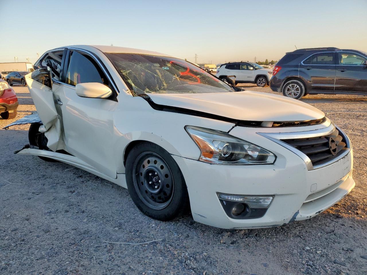 2014 Nissan Altima 2.5 - Image 4